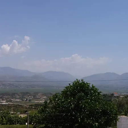 Keno's Vandrarhem Sarandë